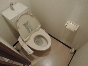 ウォシュレット付きトイレ