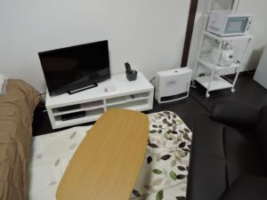 32インチテレビ、DVDプレーヤー