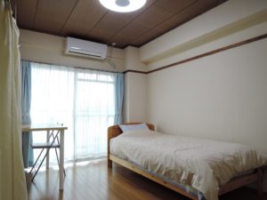 寝室１