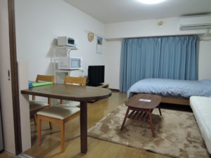 ダイニングから室内