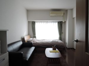 廊下から室内